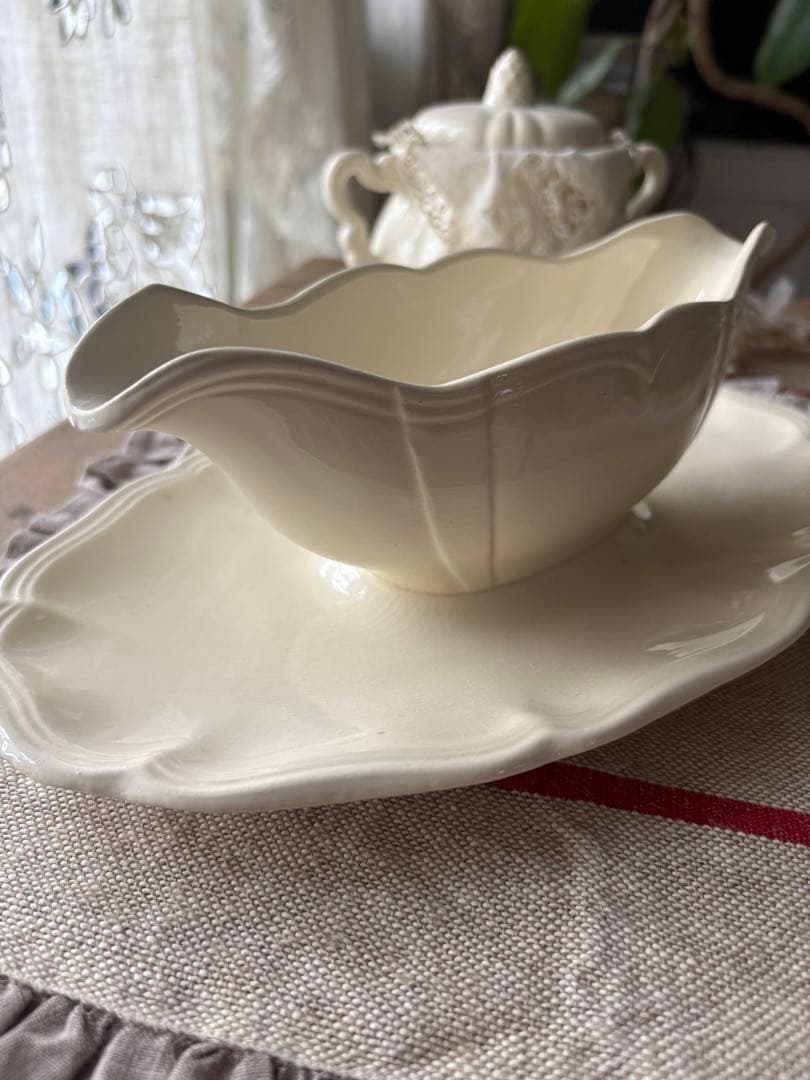 フランスアンティーク 花リム サルグミンヌ ソーシエール 陶器 ブロカント