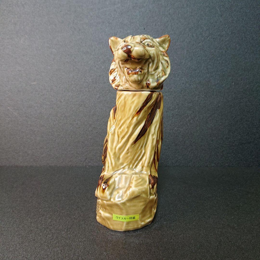 サントリー ウイスキー ローヤル12年 オールド 特級 干支 寅 陶器