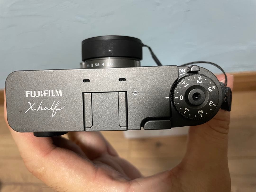 値下げFUJIFILM X-half （xハーフxhalf）チャコールシルバー
