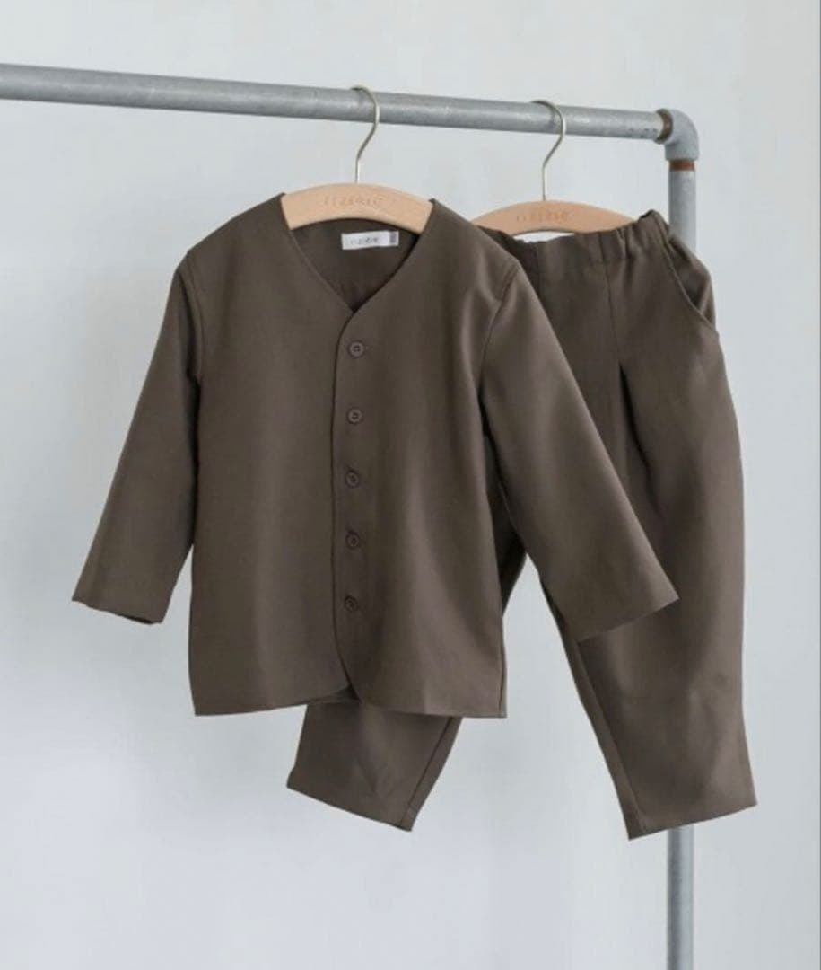 ka＊プロフ必読さん専用riziereノーカラージャケットセットアップシャツ付