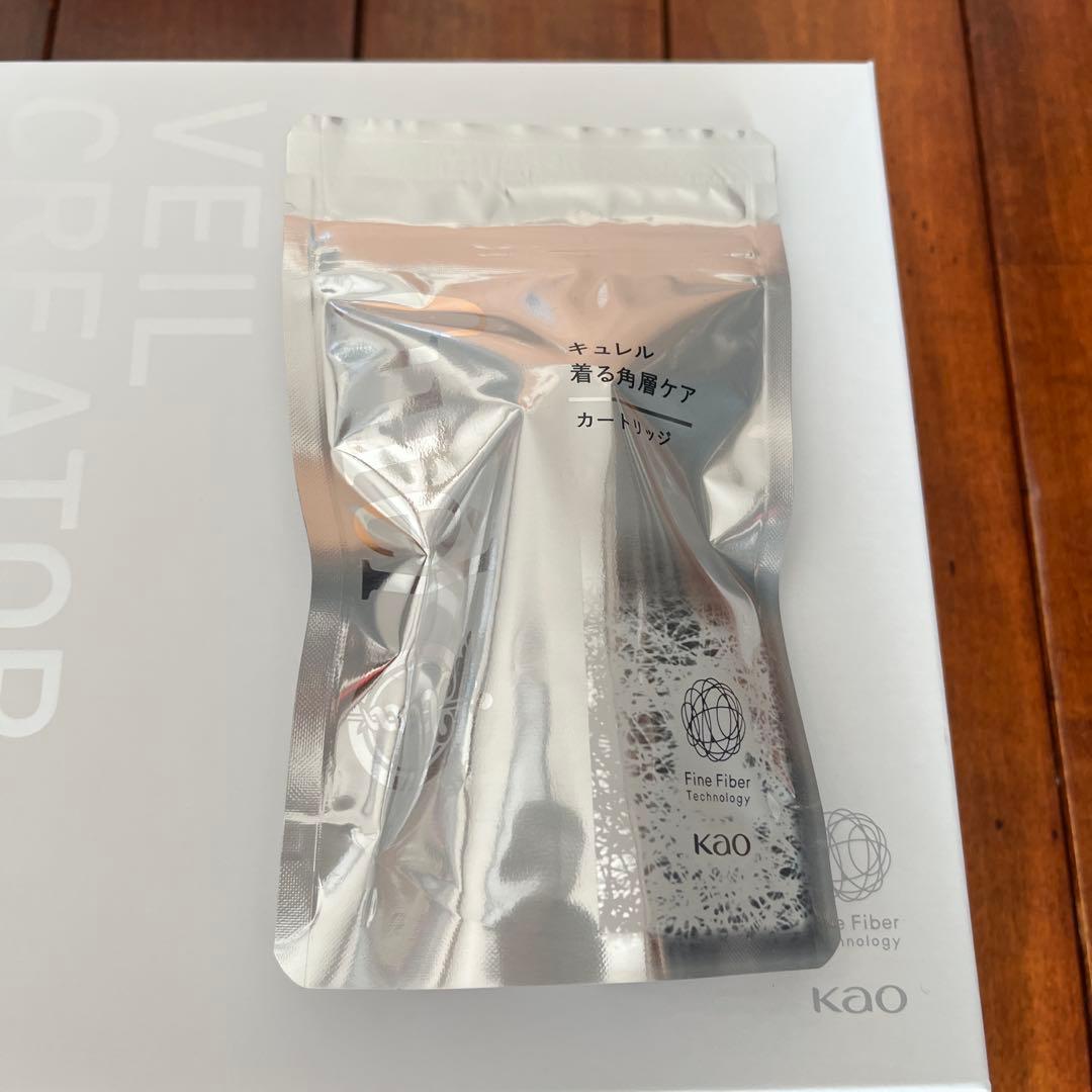 Kao Veil Creator 美顔器 ホワイト　カートリッジ付！