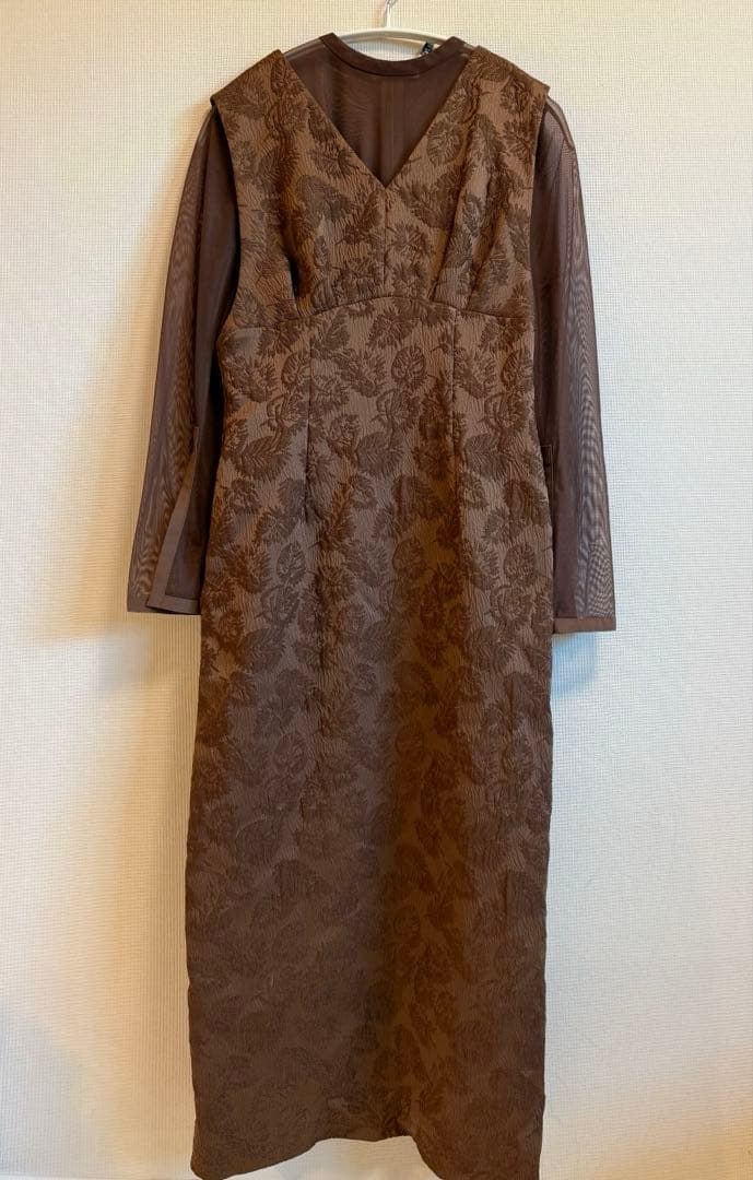 AIMER チュールブラウス付きジャカードIラインパーティードレス　結婚式