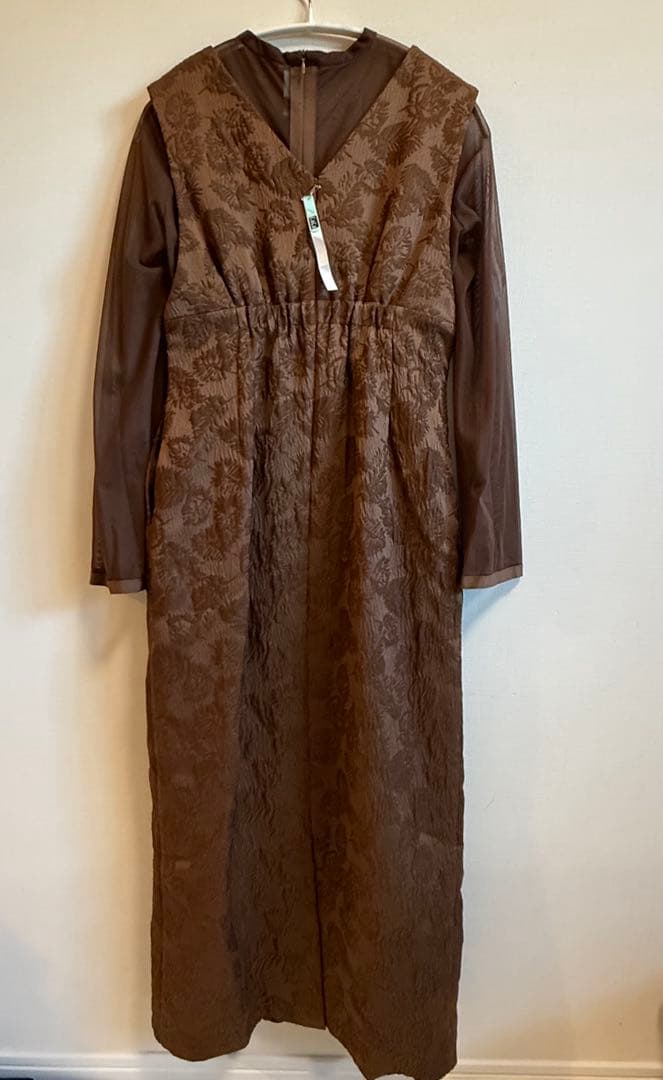 AIMER チュールブラウス付きジャカードIラインパーティードレス　結婚式