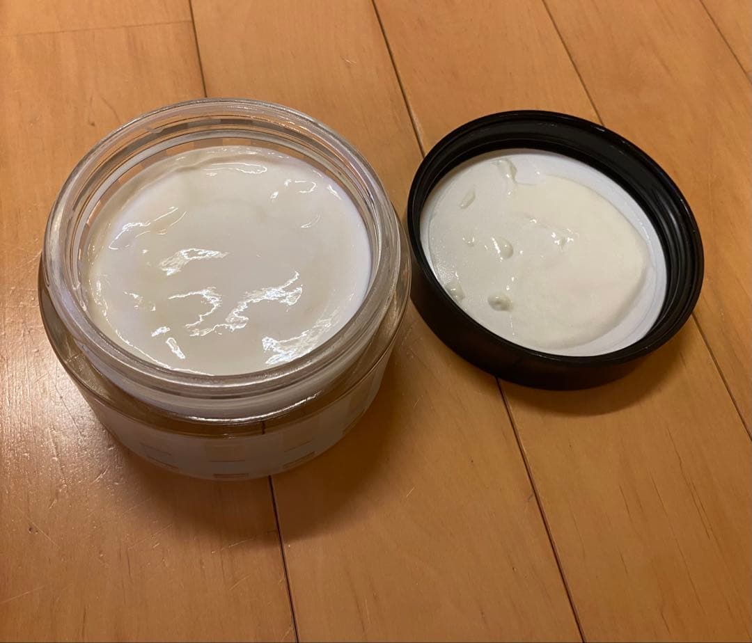 JO MALONE イングリッシュペアー & フリージア ボディクリーム