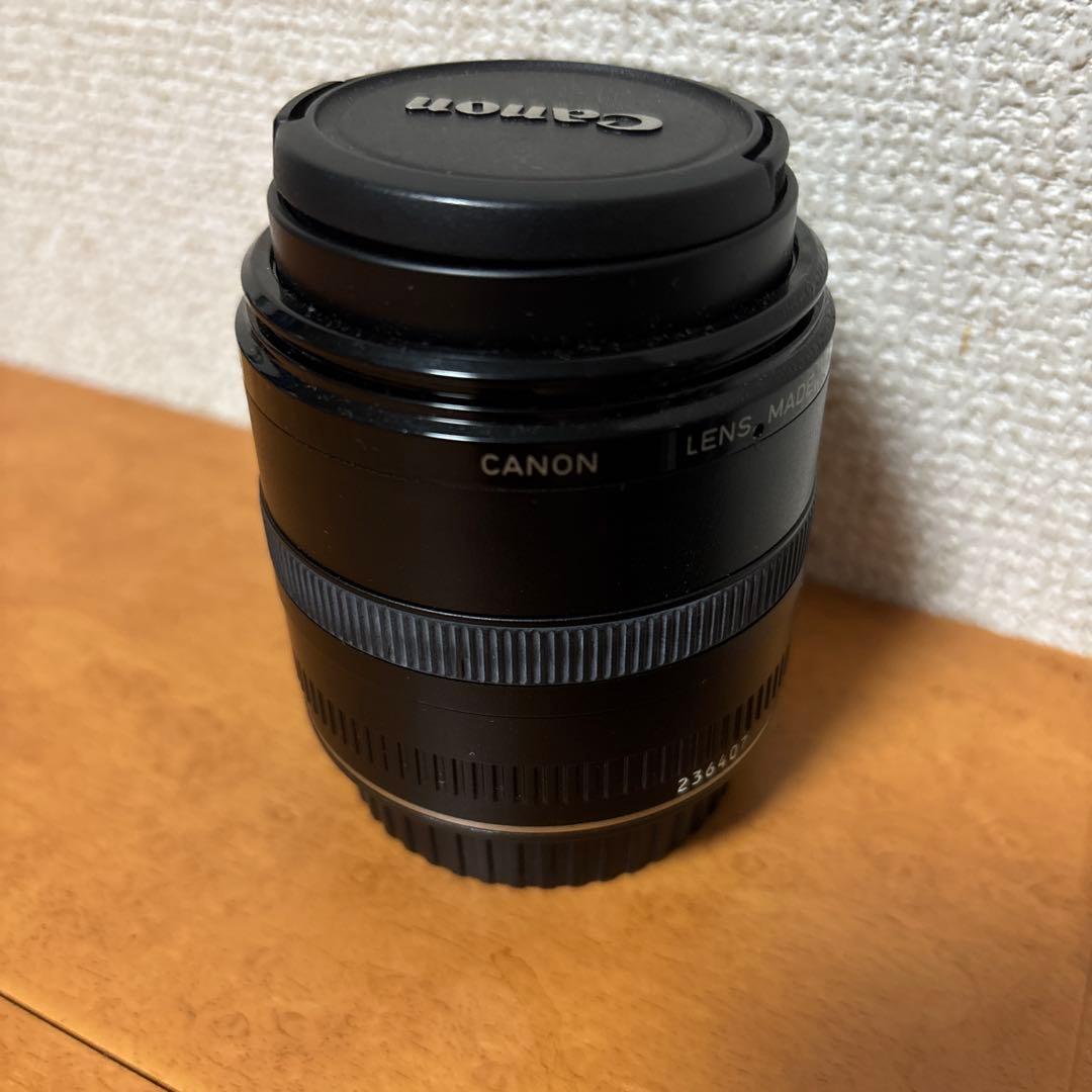 EF 50mm f/2.5 Compact Macro レンズ