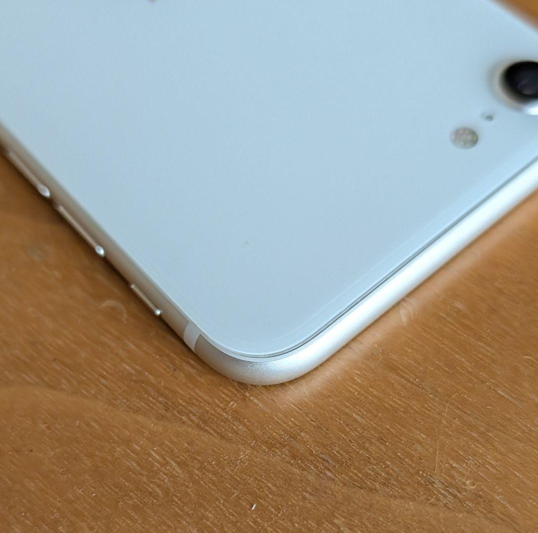 iPhone SE 第3世代 64 GB スターライト