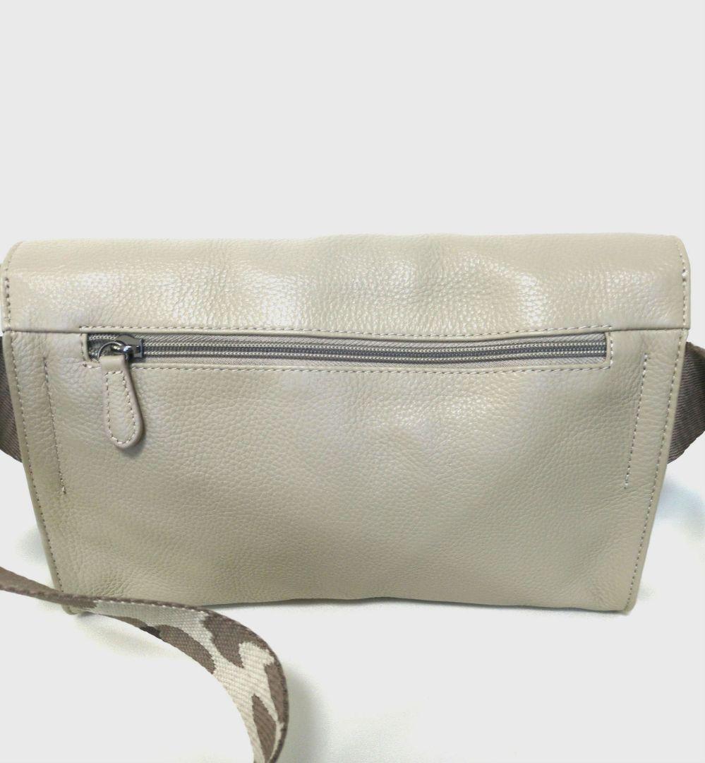 美品☆ear PAPILLONNER ワイドテープショルダーバッグ　ボディバッグ