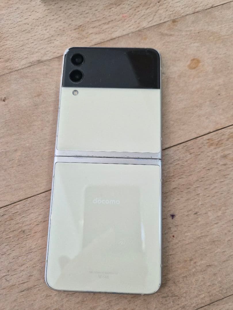 スマートフォン本体 Samsung Galaxy Z Flip3 5G docomo