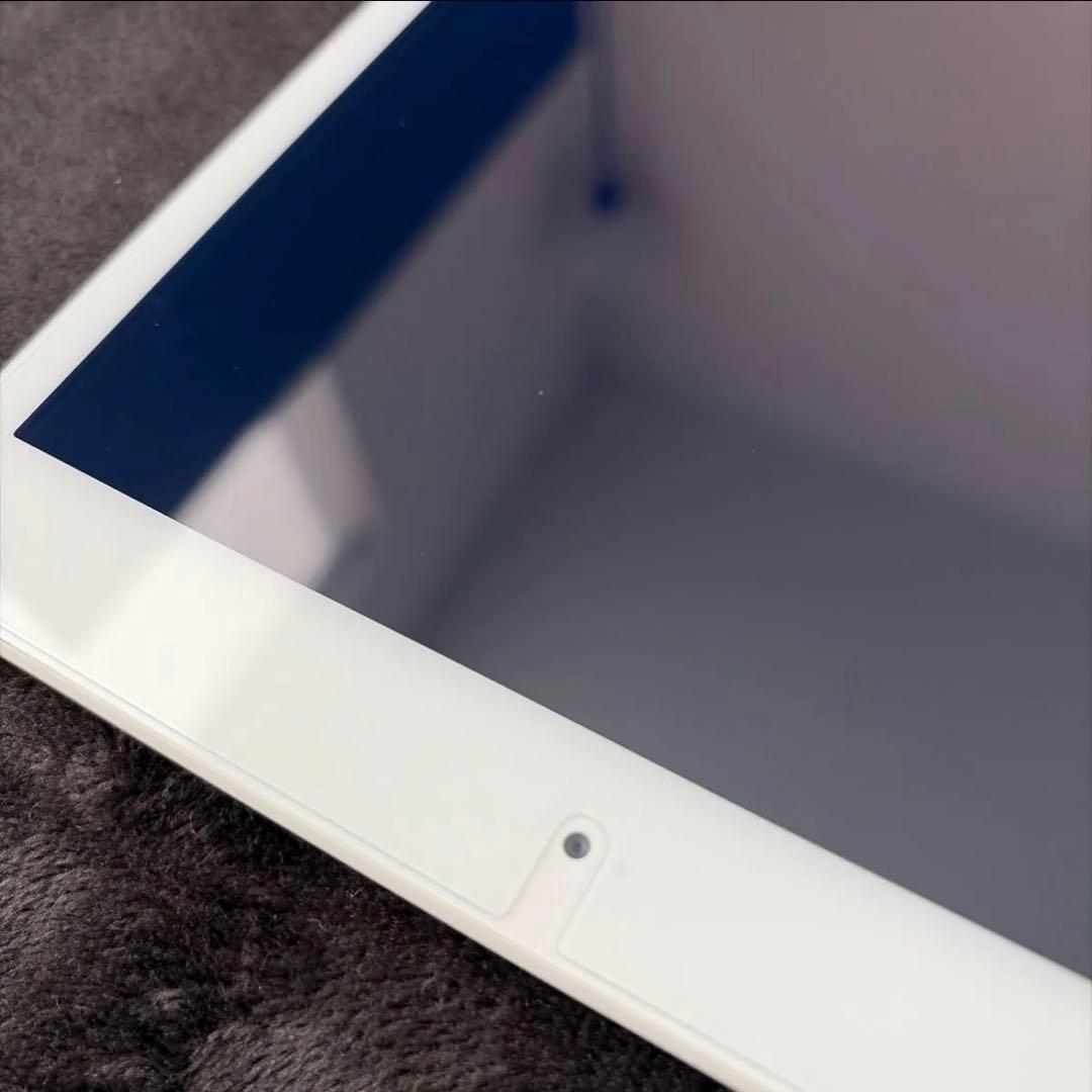 超美品☆Apple☆iPad☆第7世代☆32GB☆OS18.7☆シルバー