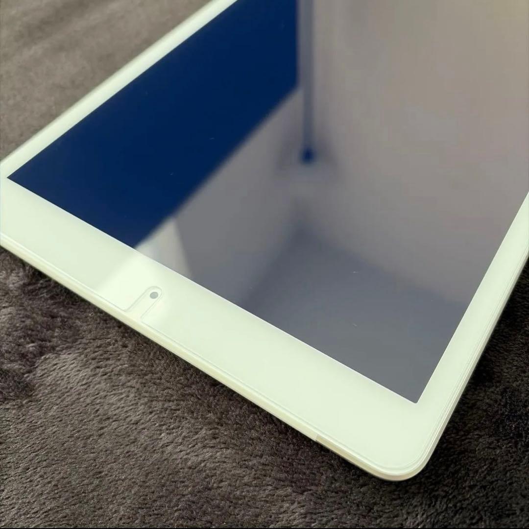 超美品☆Apple☆iPad☆第7世代☆32GB☆OS18.7☆シルバー