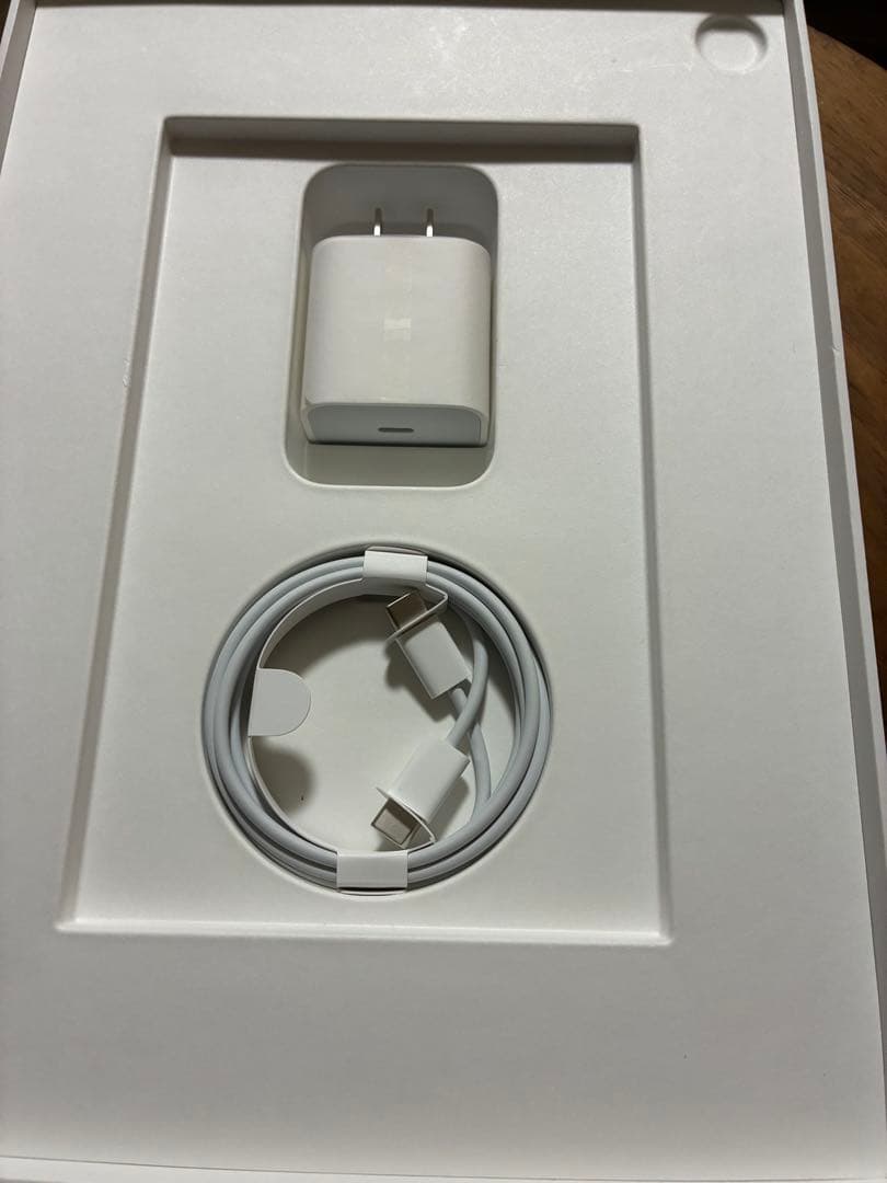 iPad Air (第5世代) 64GB スペースグレー セルラー