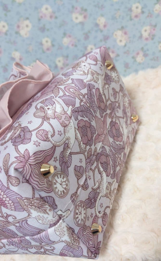 ユ*ィ様 ハンドメイド　ジョリーフルール　ポイズンベリーシーフ　トート&チャーム