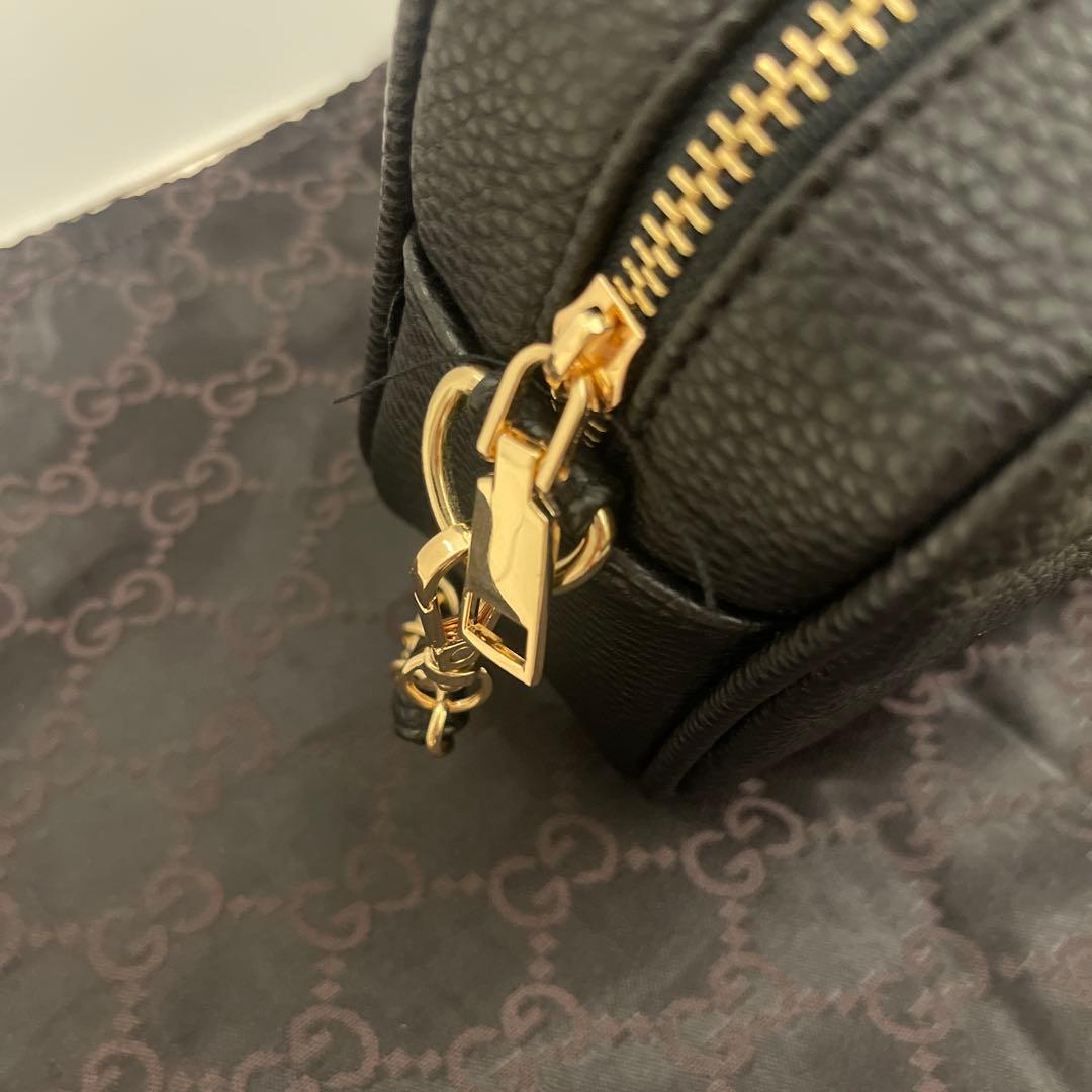GUCCI チェーンショルダーバック　ブラック　ノベルティ