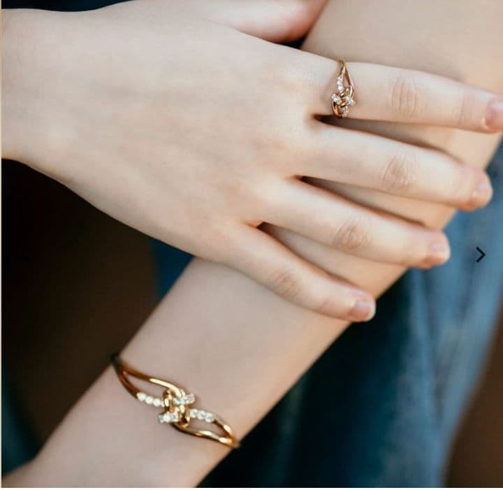 【新品未使用】STELLAR HOLLYWOOD ゴールドバングル 夏