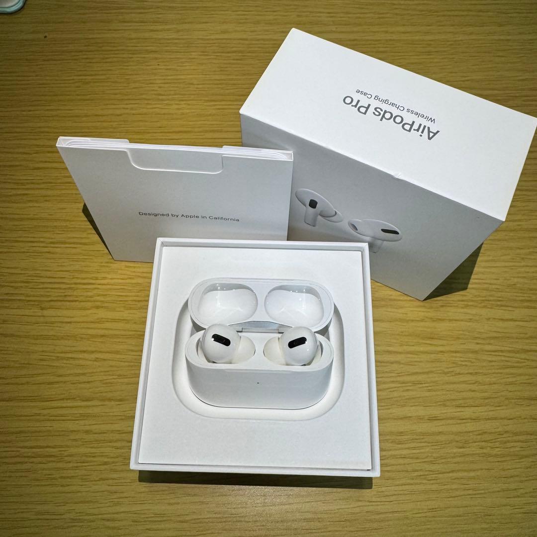 【美品】AirPods Pro 第一世代　本体 充電ケース付き