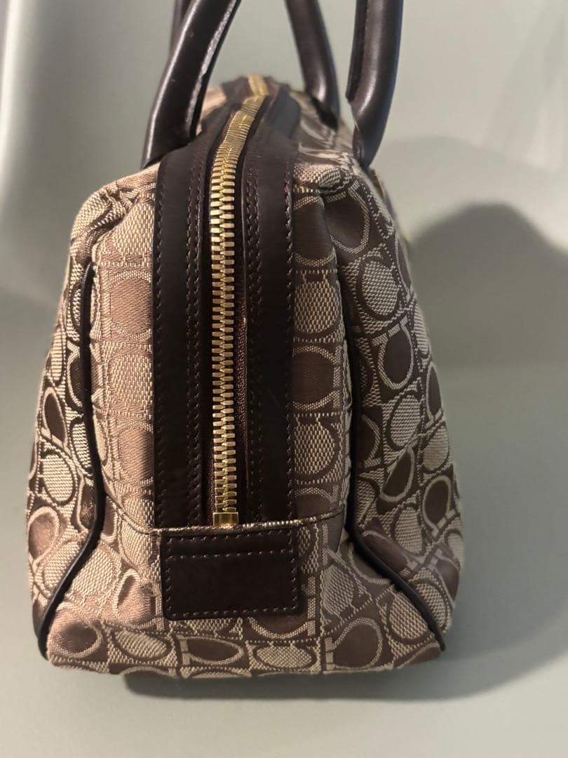 サルヴァトーレフェラガモ ガンチーニ柄 ハンドバッグ