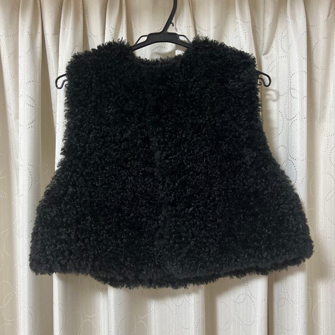 【HYKE(ハイク)】 FAUX SHEARLING CROPPED VEST