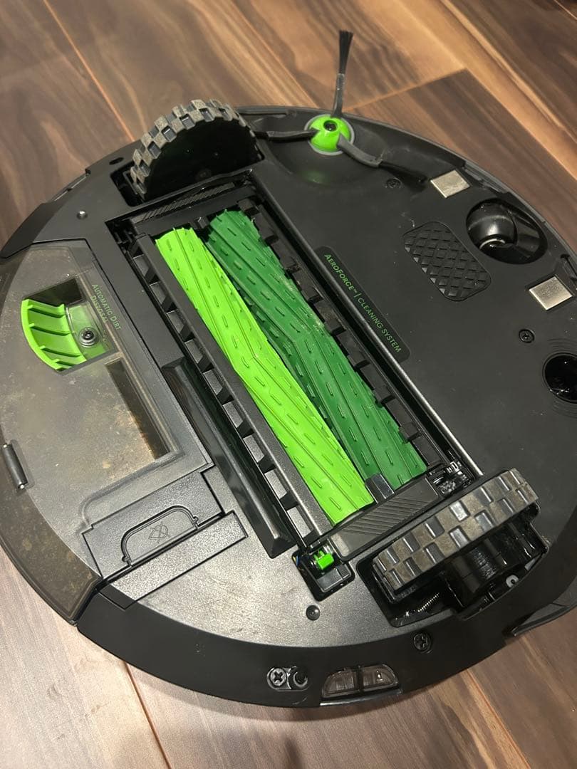 ルンバiRobot Roomba j7+ 本体、箱付き、予備ブラシ付