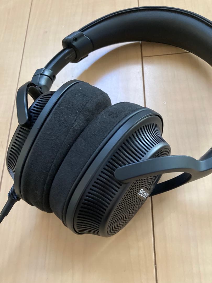 ヘッドホン Sony MDR-MV1