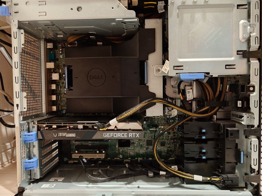 Dell precision T5820 メモリ64GB SSD512GB