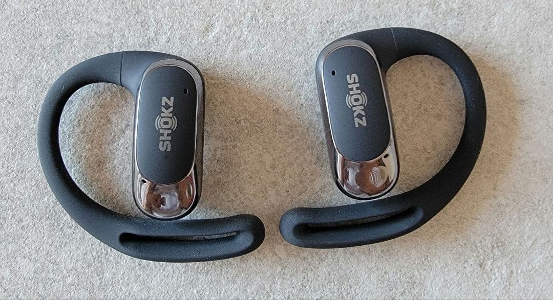 Shokz OpenFit Air ケース付き