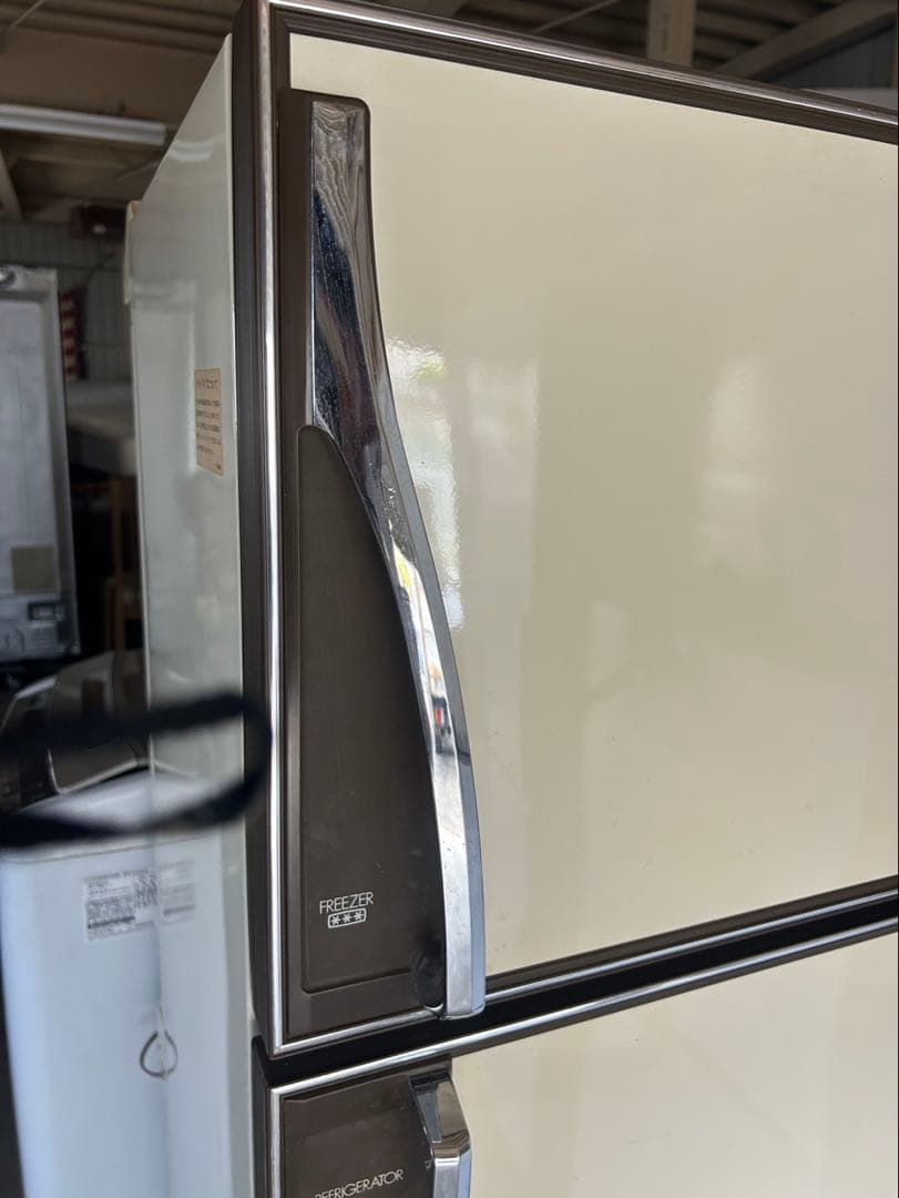 早*す様 美品レトロなクリーム色 冷蔵庫