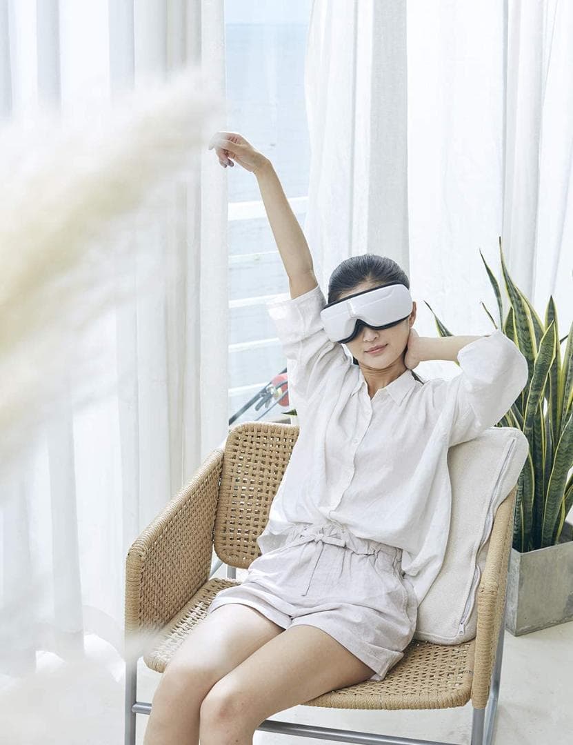 プロ仕様❣使い捨てのホットアイマスクに満足できない方に♪❤アイマッサージャー