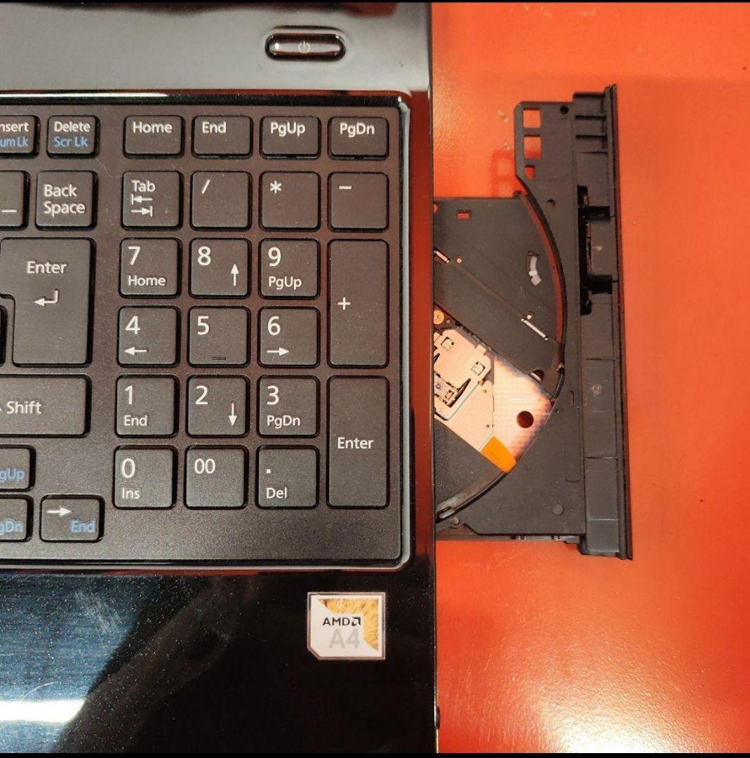 富士通 爆速SSD Windows11 ノートパソコン A4第9世代 極美品