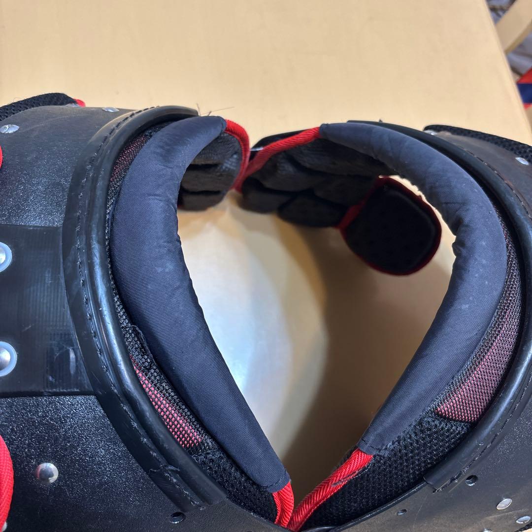 schutt XV7 ショルダーパッド QB-WR MEDIUM