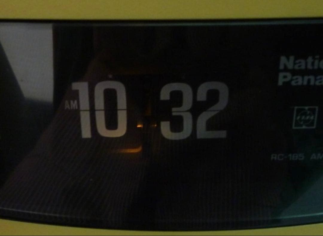 National Panasonic RC-185 パタパタ時計 Amラジオ