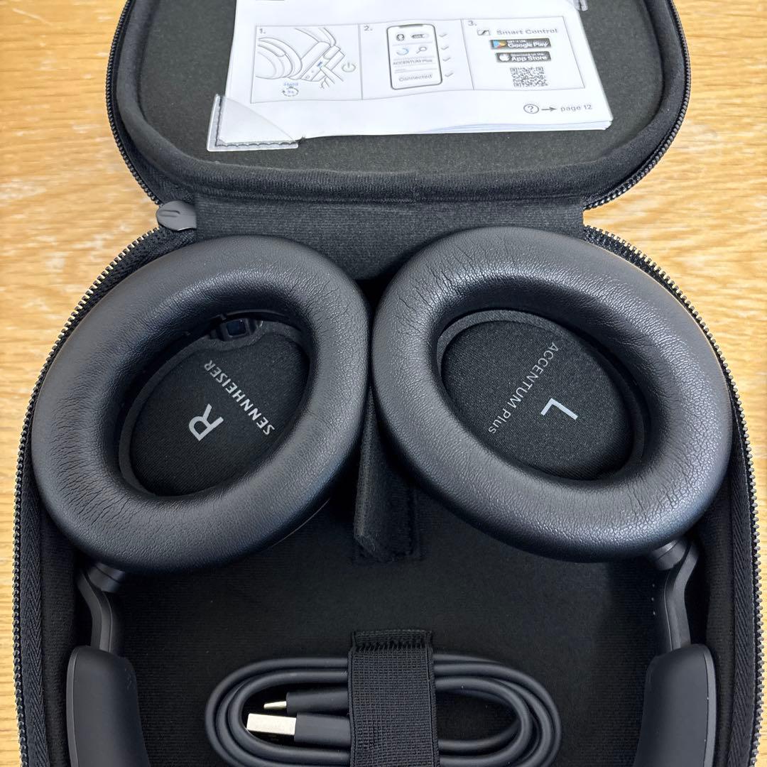 Sennheiser ACCENTUM Plus Wireless 新同品