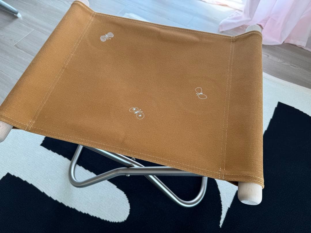 Nychair X Ottoman minä perhonen