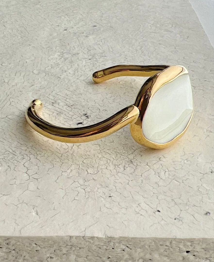 【新品未使用】Chieko+ チエコプラス Lulu bangle ゴールド