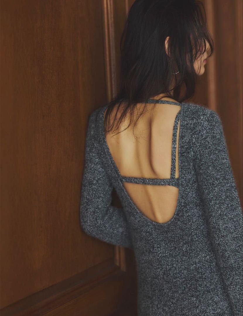 【2025新品未使用】アニュアンス完売品バックオープンレイヤーニットワンピース