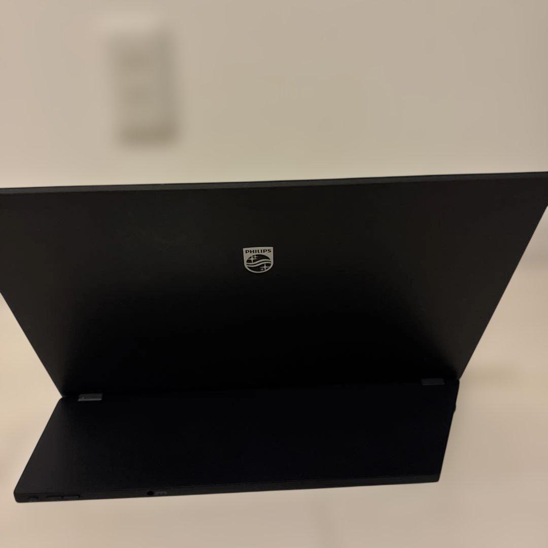 【美品】PHILIPS　モバイルモニター　16B1P3300/11