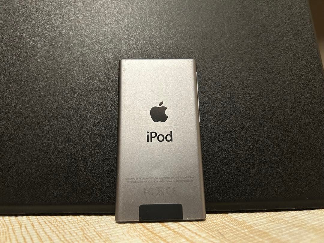 【美品】iPod nano 第7世代 16GB ブラック