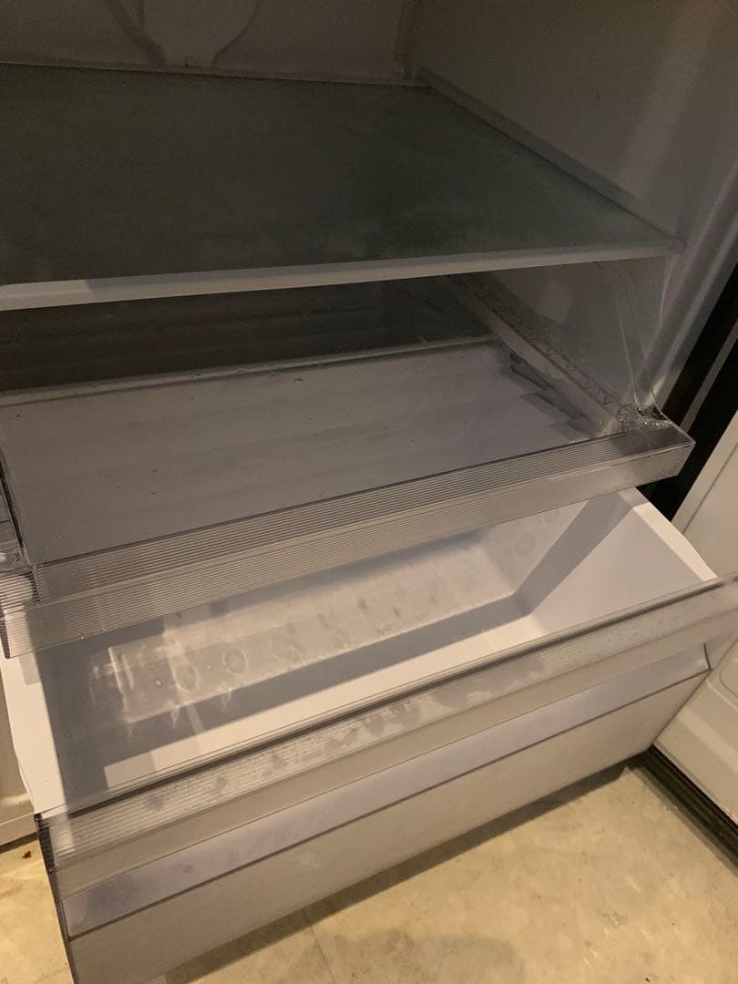 335リットル大型冷蔵庫　 使用一カ月