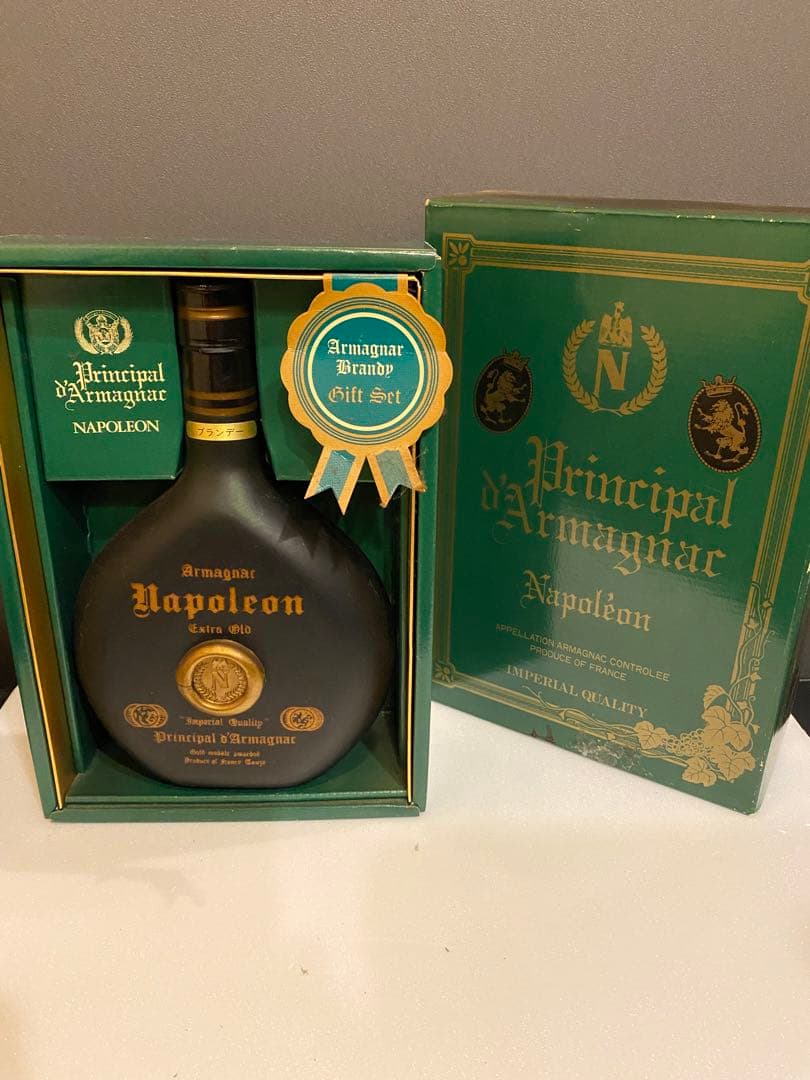 ナポレオンプリンシパル(ギフト箱入り)＆サントリーVSOP箱入り２本セット