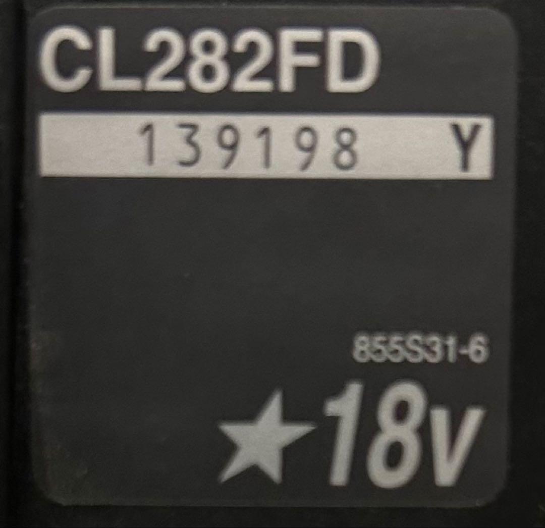 makita マキタ CL282FD 充電式クリーナー スタンド付き 極美品