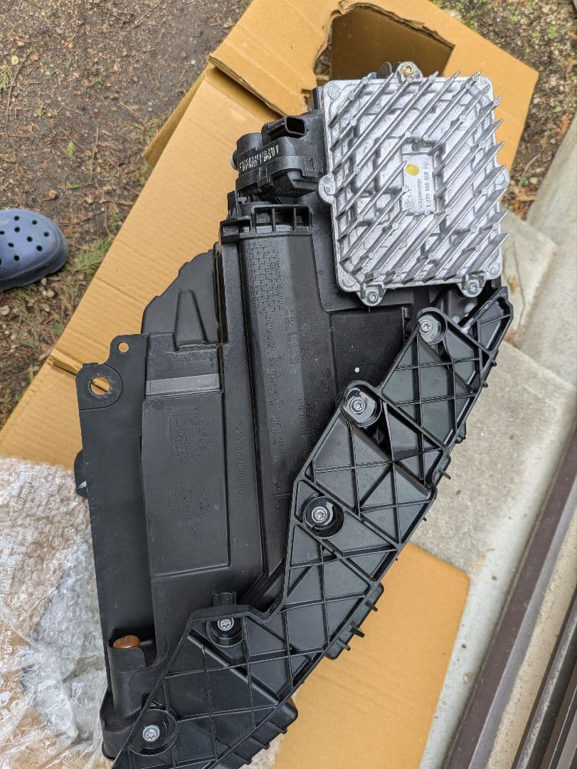 Jeep コマンダー（２代目） （2023年式）右ヘッドライト