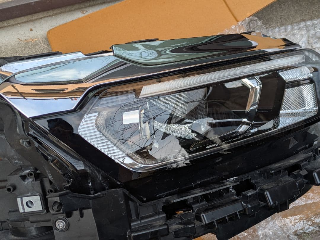 Jeep コマンダー（２代目） （2023年式）右ヘッドライト