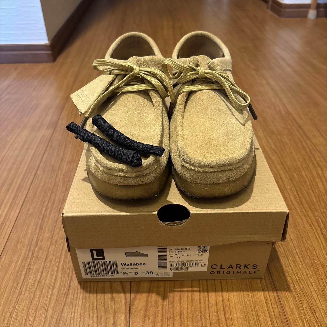 靴 Clarks Wallabee Boot