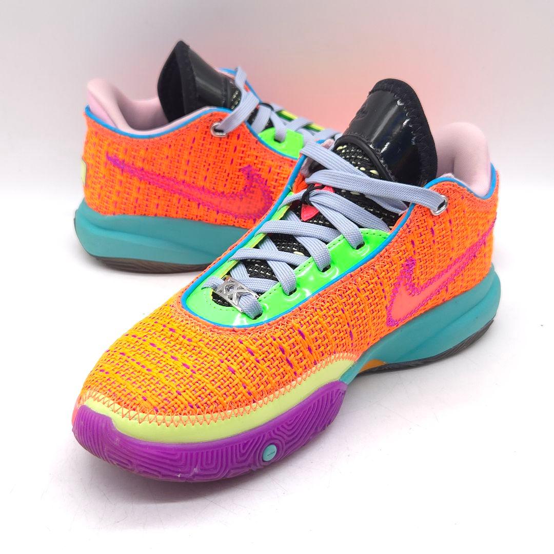 美品 NIKE KIDS LEBRON 20 ナイキ レブロン スニーカー 23