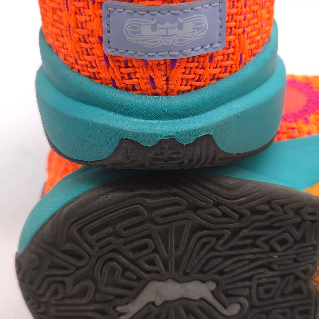 美品 NIKE KIDS LEBRON 20 ナイキ レブロン スニーカー 23