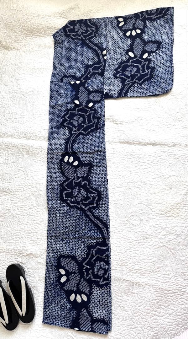 粋な大人の浴衣 ◆ 有松絞り 花繋ぎ 潔いシンプルな藍色 逸品