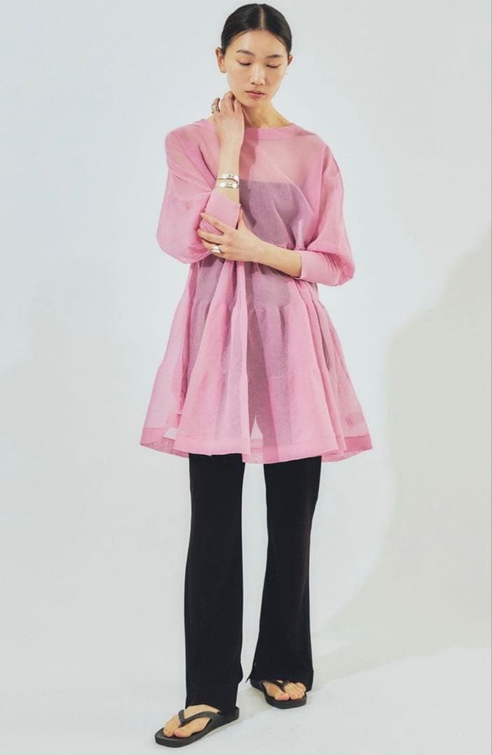 新品　カレンソロジー　ハイテンションフレアパンツ　黒