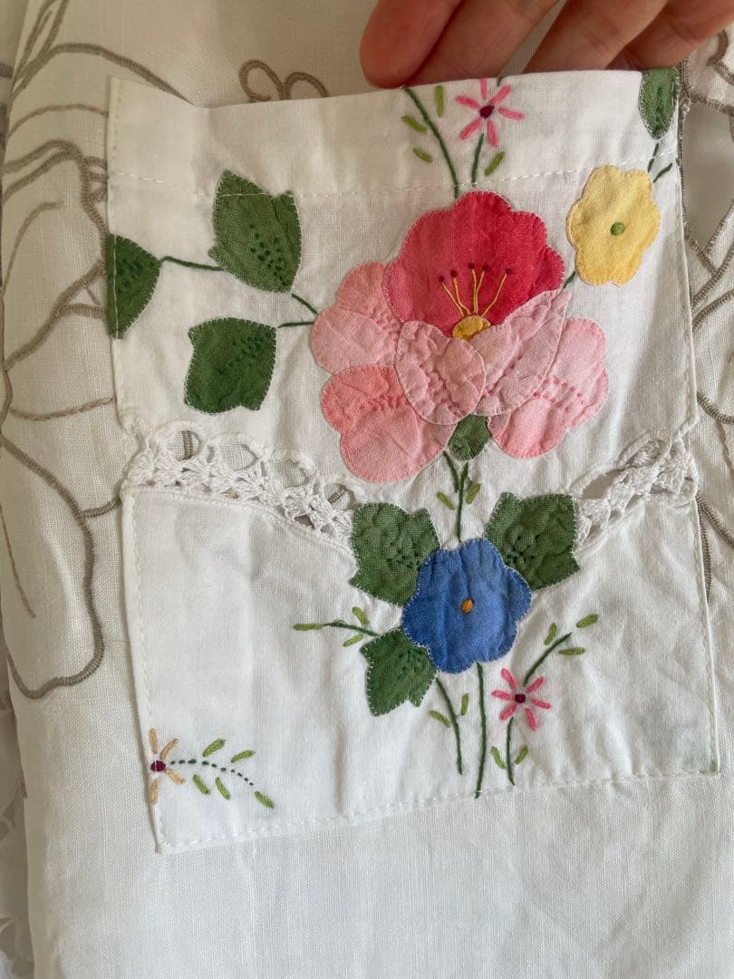 【新品】ヴンテージクロスリメイクパンツ　パッチワークパンツ　全裏地付き　ピンク花