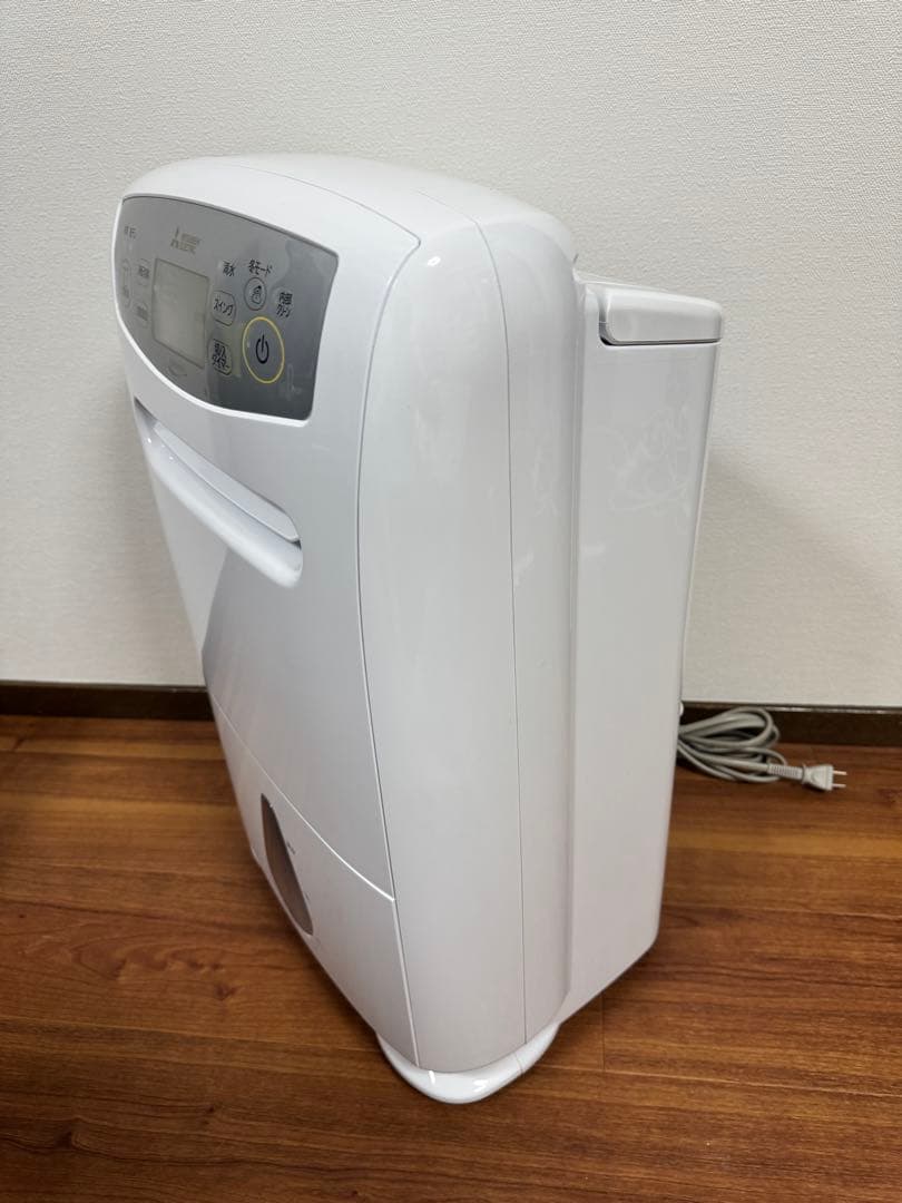 【美品】三菱衣類乾燥除湿機 MJ-P180WX-W さらり PRO 2024年製