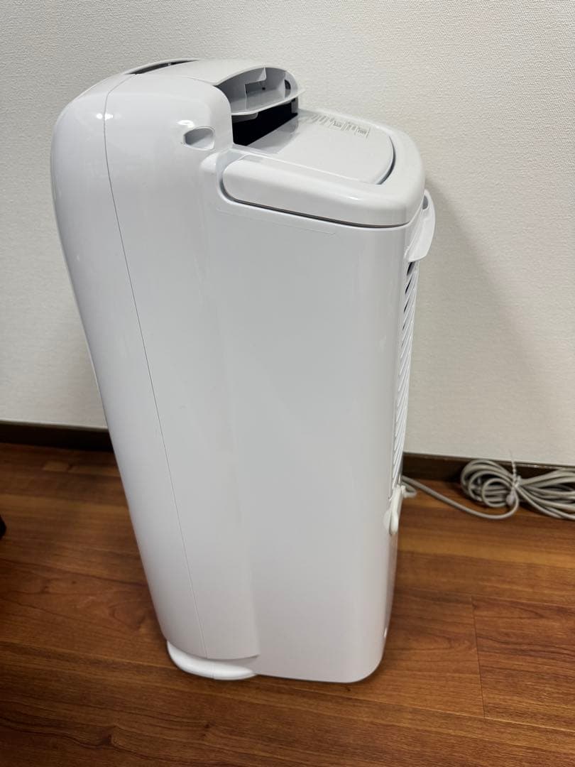 【美品】三菱衣類乾燥除湿機 MJ-P180WX-W さらり PRO 2024年製