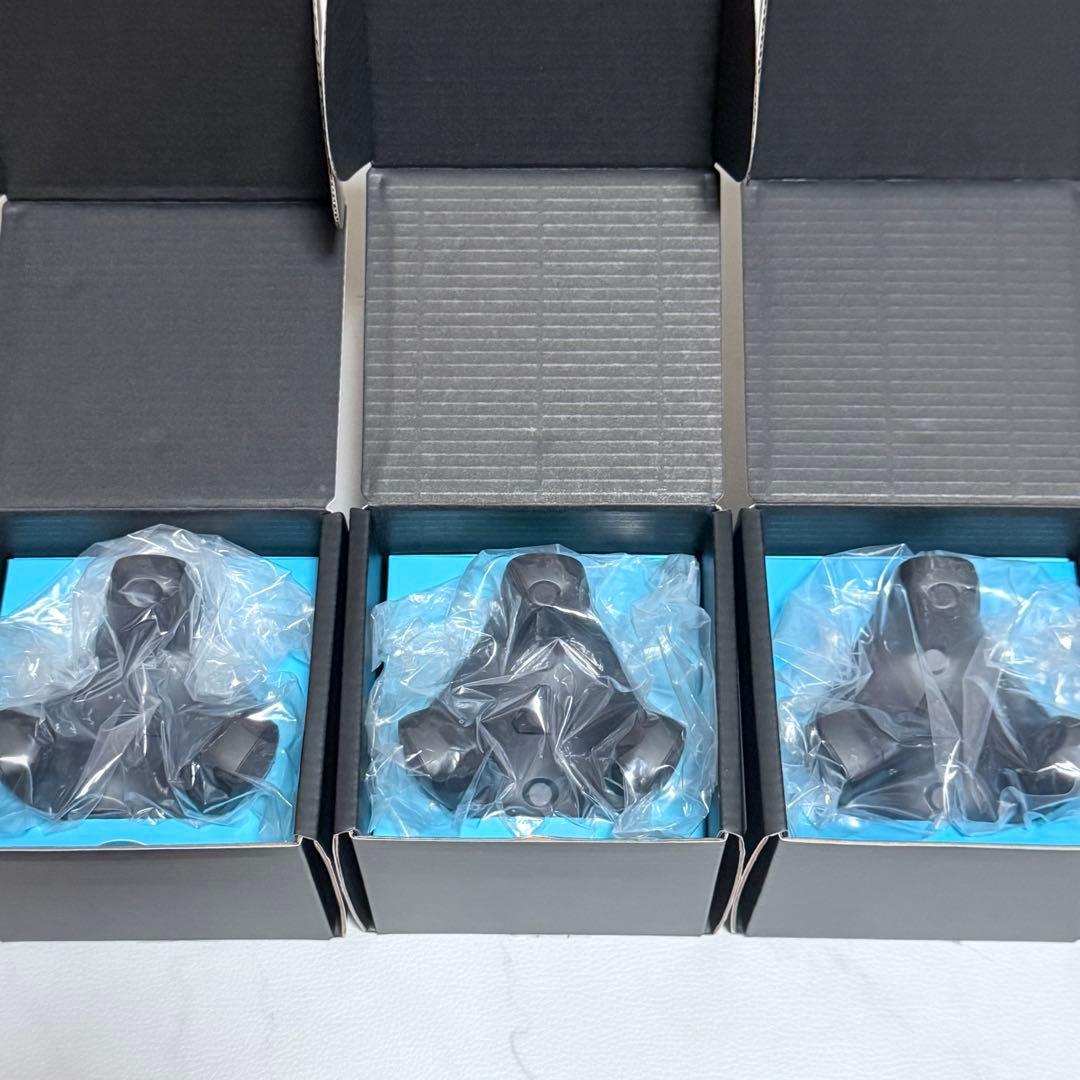 VIVE ベースステーション2.0×2& トラッカー3.0×3